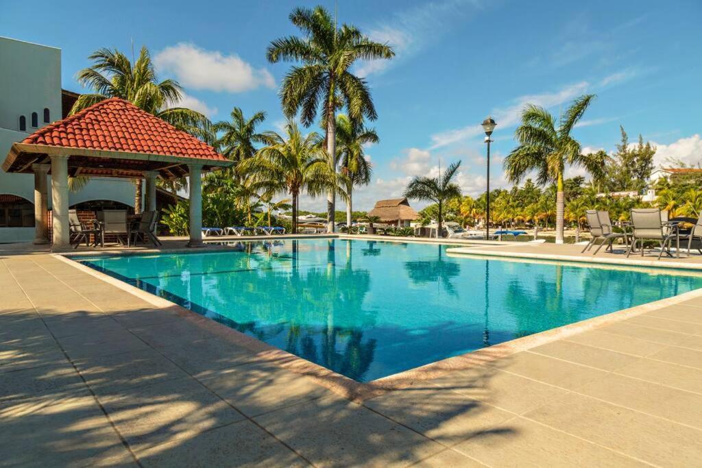 Elegant Lagoon Front Villa By Casa Paraiso Cancún Kültér fotó