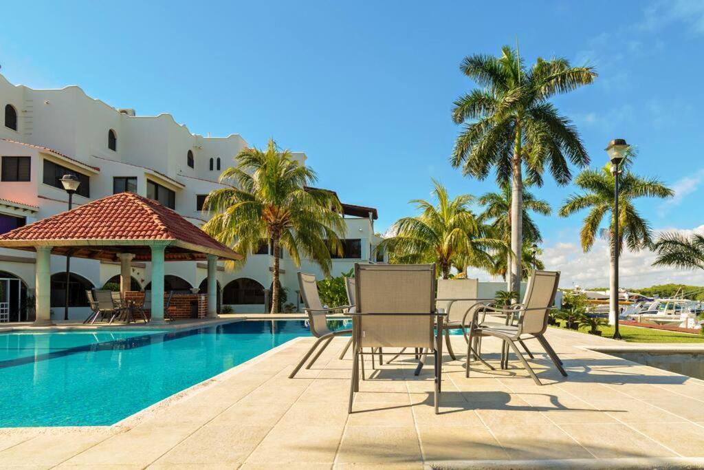 Elegant Lagoon Front Villa By Casa Paraiso Cancún Kültér fotó